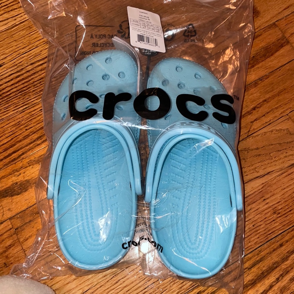 Crocs